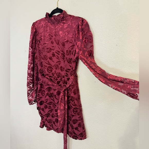 NEW - Floral Burnout Mini Dress - Picture 5 of 10